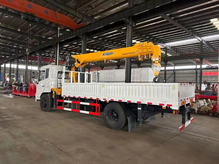 程力10吨随车吊