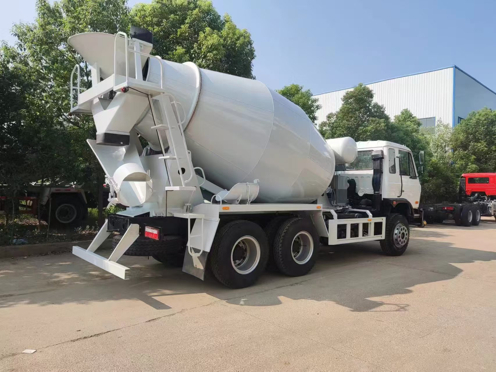 出口8立方搅拌车