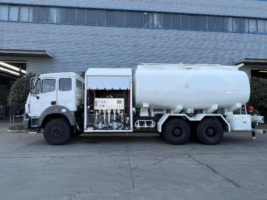 程力20方压力飞机加油车